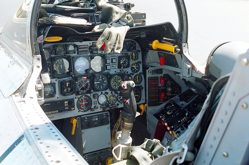 cockpit.jpg